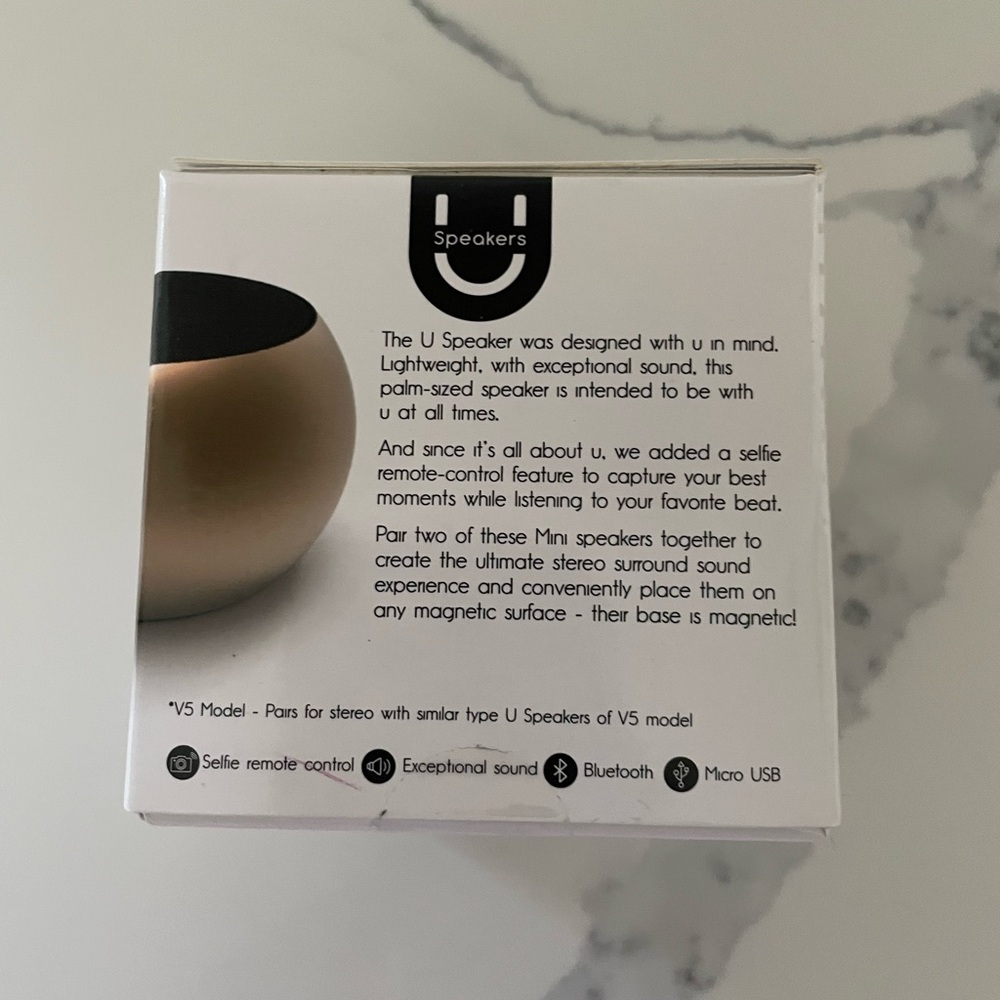 Mini Wireless Speaker - Gold - Picture 5 of 8